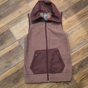 Womens Maroon Under Armour Vest, Light Weight. Size Xs.